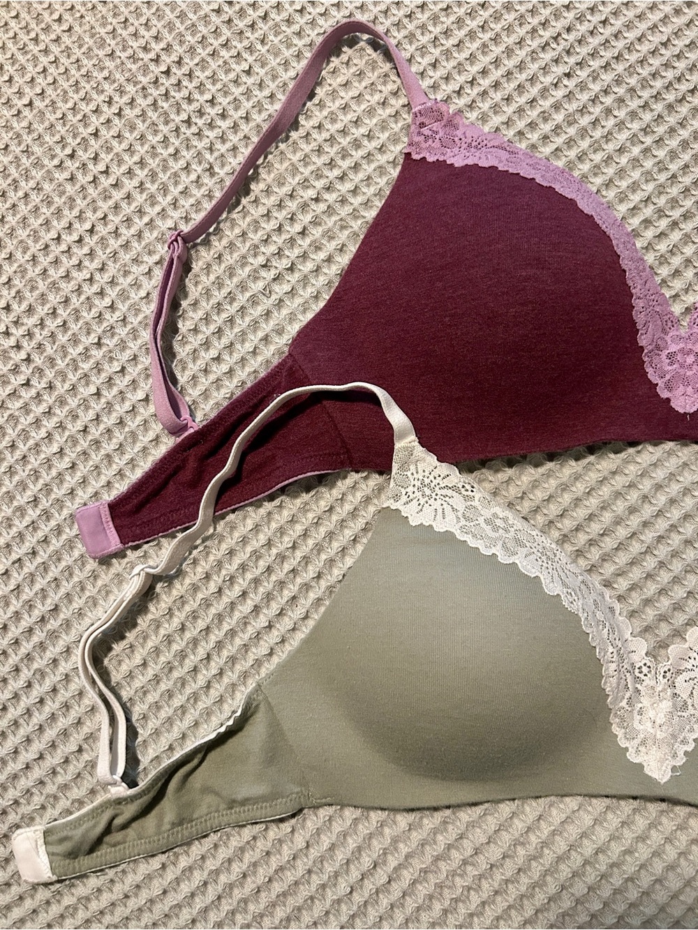 Victoria’s Secret PINK Wear Everywhere Wireless Lightly Padded Lace Trim Bras - Picture 2 of 5